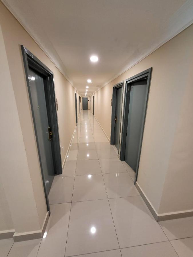 Poorna Hotel Куала-Лумпур Экстерьер фото